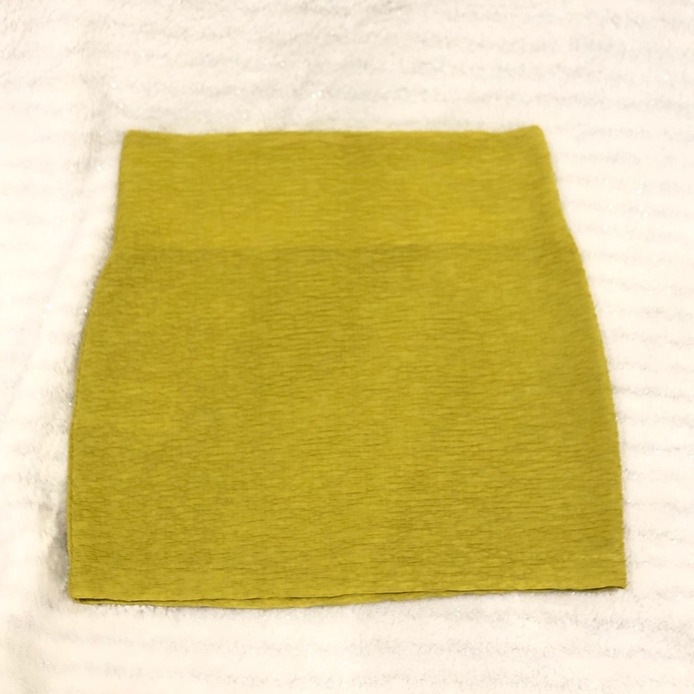 BCBGeneration lime green mini skirt